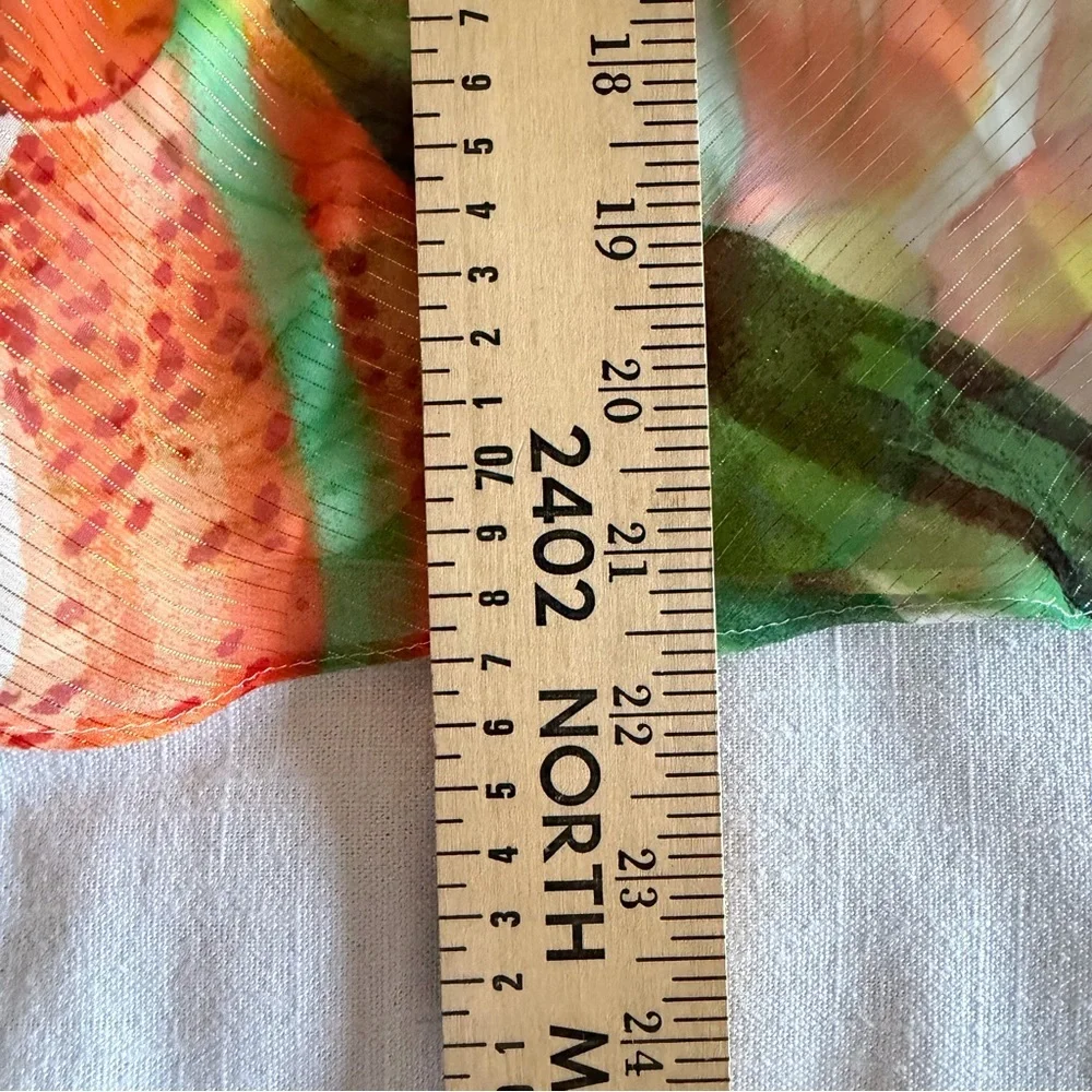 White House Black Market Chiffon Lurex Blouse Womens MP Peplum Jungle Flower - Picture 4 of 10